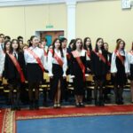Выпускников городской классической гимназии Якутска поздравили с последним звонком